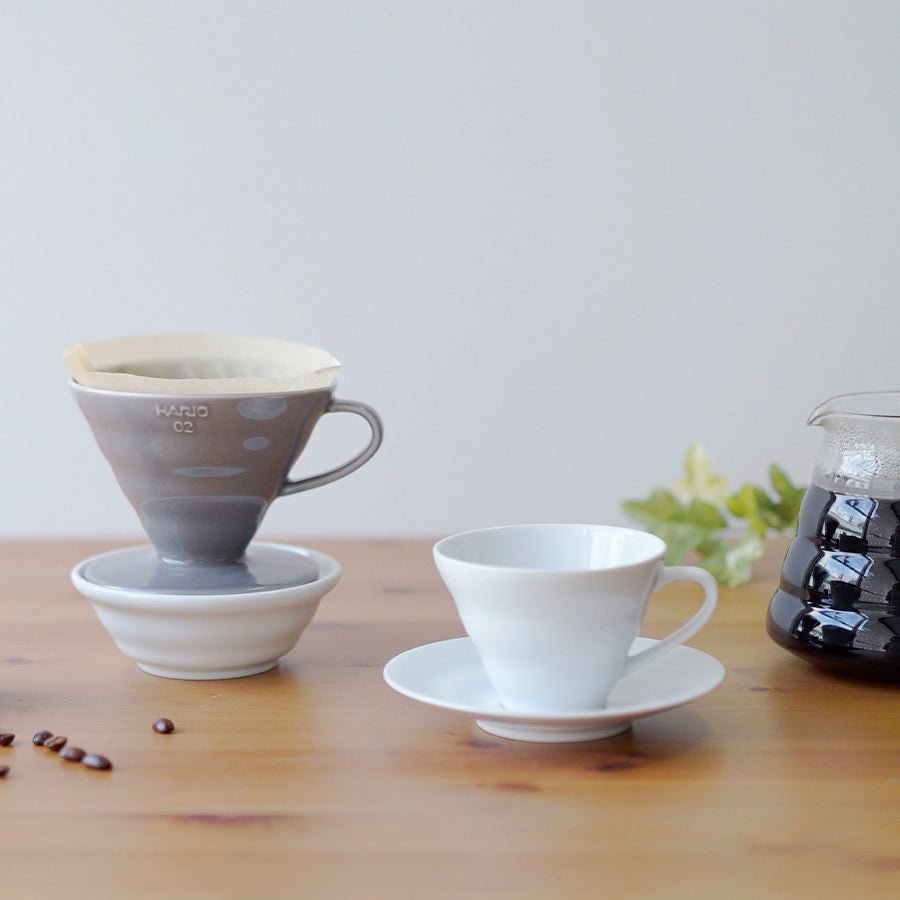 Hario Colour Edition V60-02 Keramik-Dripper (mit 40 Filtern)