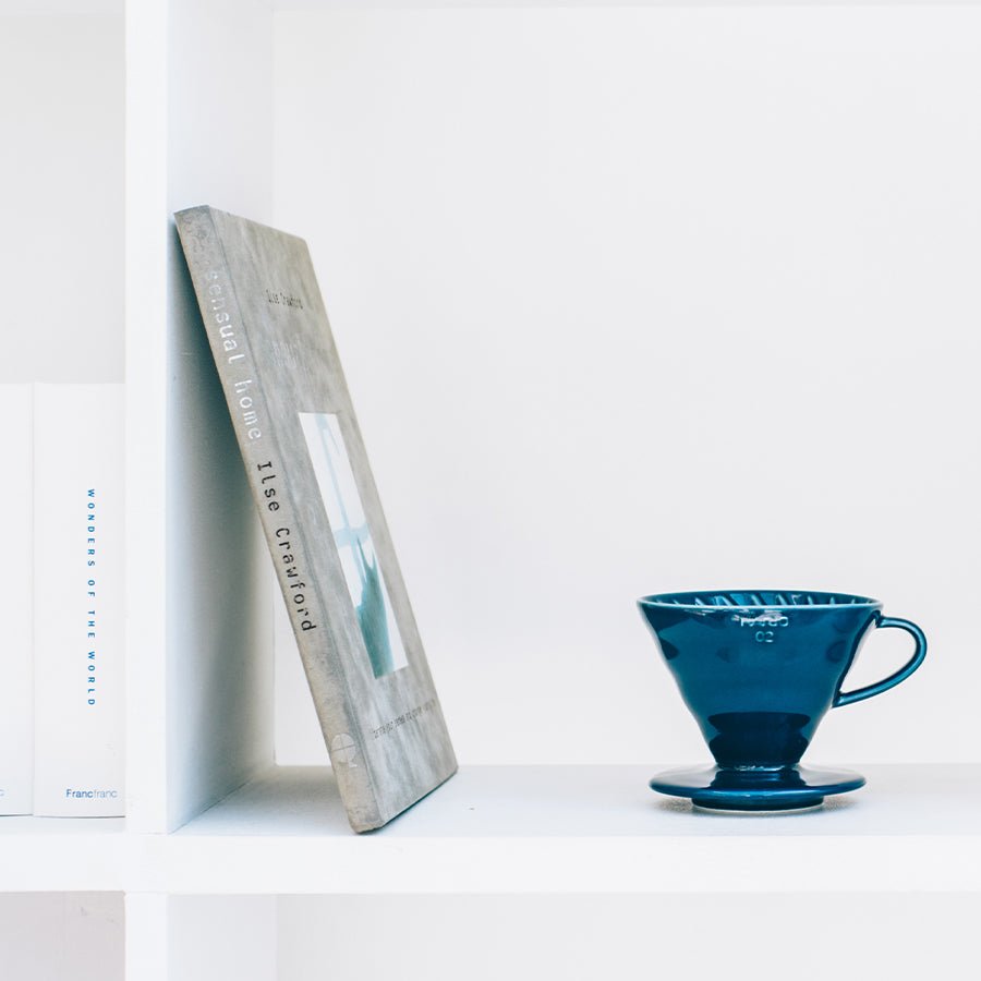 Hario Colour Edition V60-02 Keramik-Dripper (mit 40 Filtern)