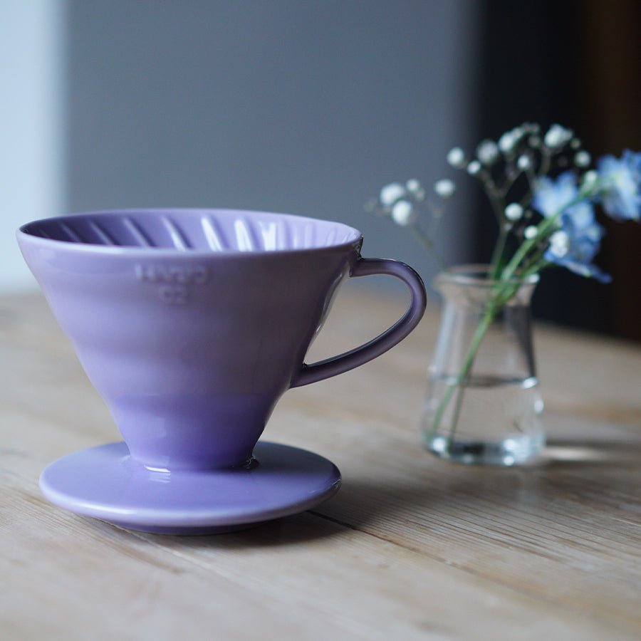 Hario Colour Edition V60-02 Keramik-Dripper (mit 40 Filtern)