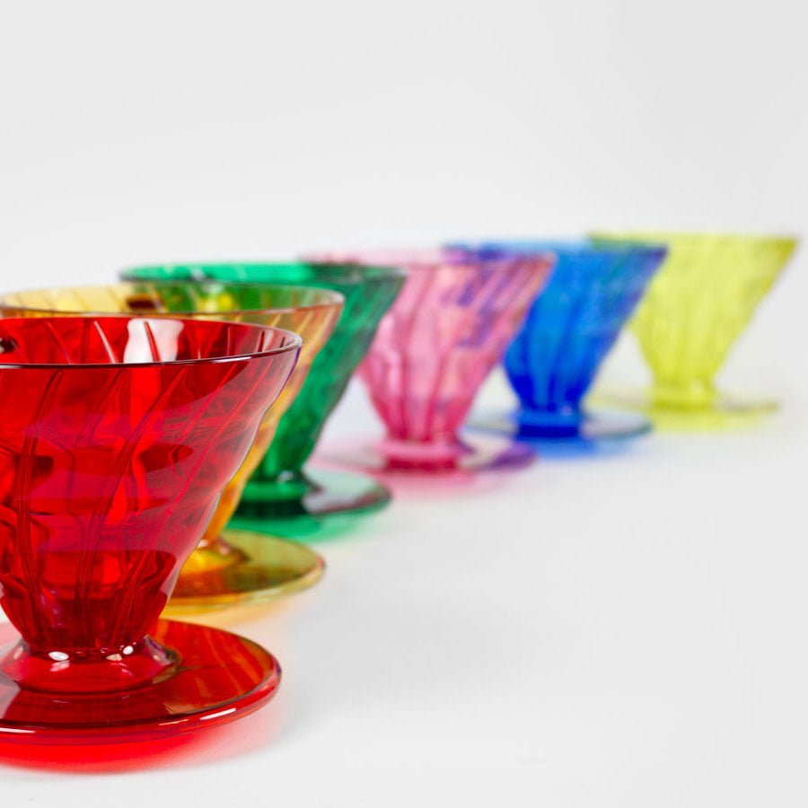 Hario V60-02 Plastik-Kaffee-Dripper mit 40 Filtern