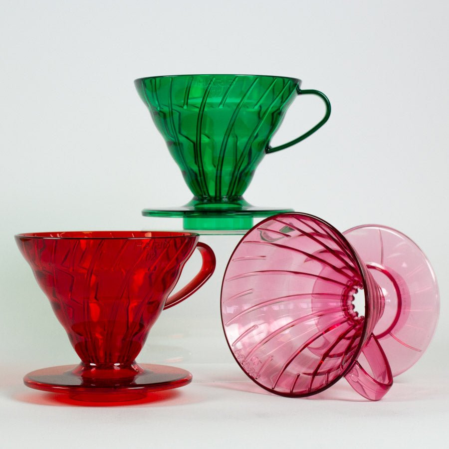 Hario V60-02 Plastik-Kaffee-Dripper mit 40 Filtern