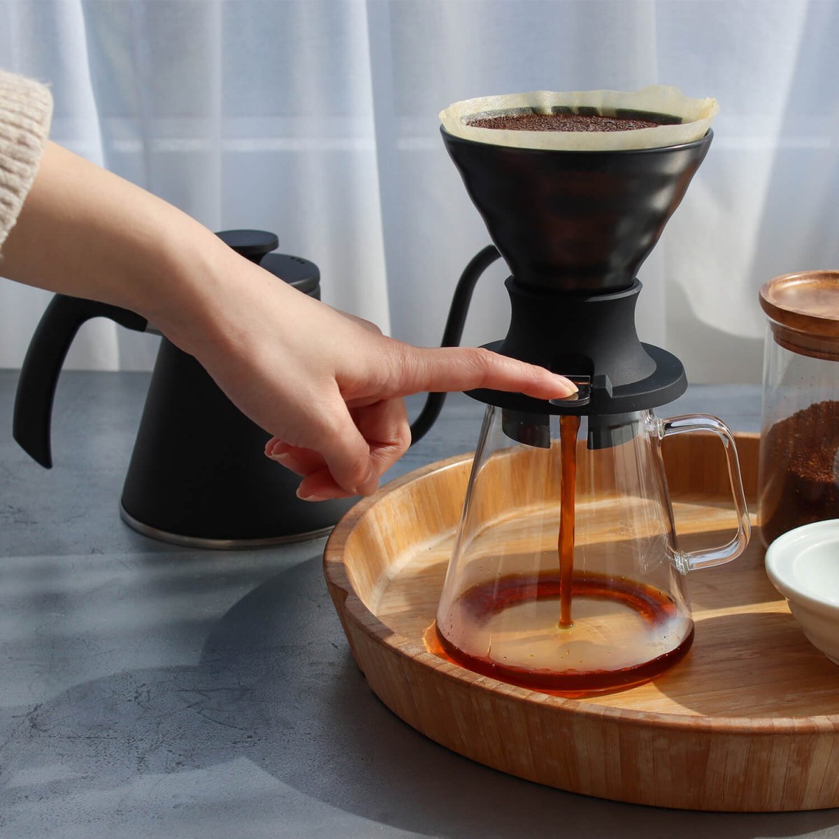Hario Ceramic Immersion Switch V60-02 – Hybrid-Brewer (Immersion + Pour-Over)
