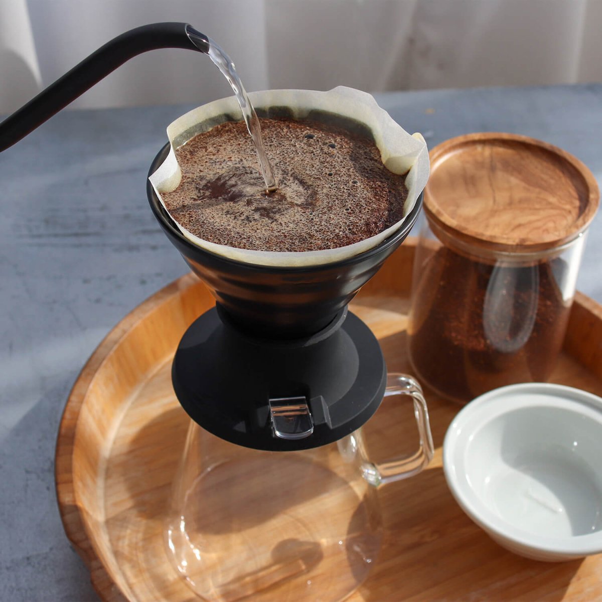 Hario Ceramic Immersion Switch V60-02 – Hybrid-Brewer (Immersion + Pour-Over)