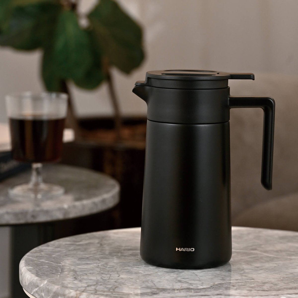 Hario Thermo-Server mit Keramik-Beschichtung – 600 ml isolierte Kaffee-Karaffe