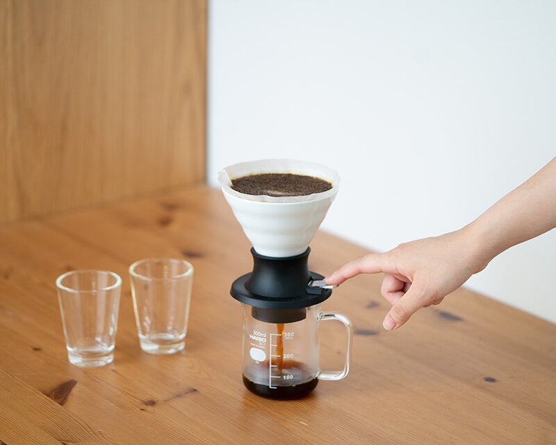 Hario Ceramic Immersion Switch V60-02 – Hybrid-Brewer (Immersion + Pour-Over)